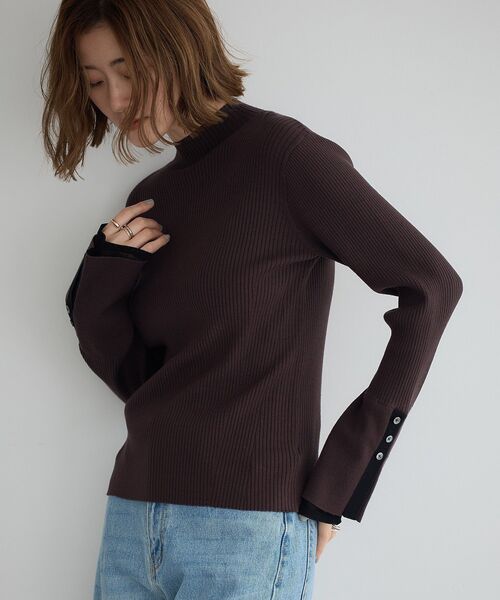 YECCA VECCA(イェッカヴェッカ)の「袖口レイヤードリブニット(ニット/セーター・レディース・チャコールグレー/ブラック/ベージュ/ミント・FREE)」の16枚目の写真