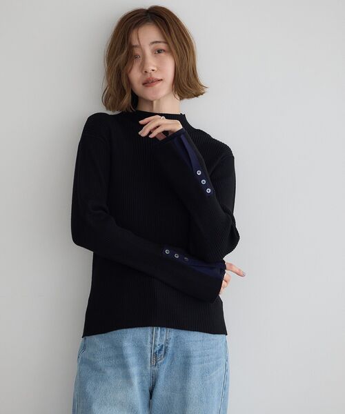 YECCA VECCA(イェッカヴェッカ)の「袖口レイヤードリブニット(ニット/セーター・レディース・チャコールグレー/ブラック/ベージュ/ミント・FREE)」の1枚目の写真