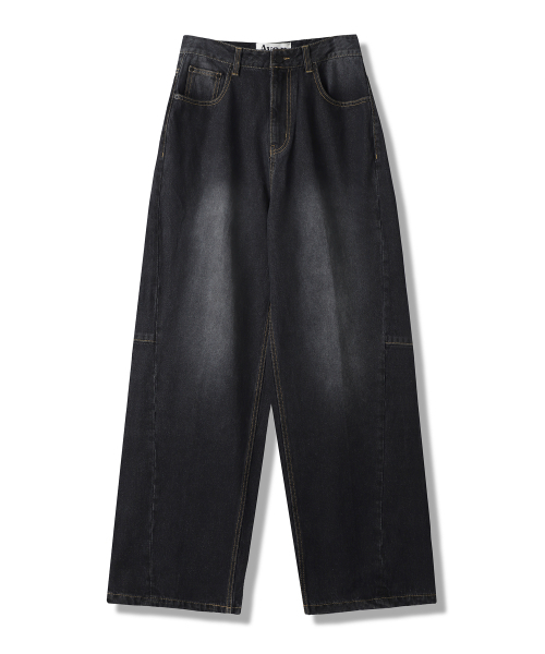 AVANDRESS(アバンドレス )の「Dart Tapered Pants BLUE(デニムパンツ・レディース・ブルー・X-SMALL/SMALL/MEDIUM/LARGE/X-LARGE)」の4枚目の写真