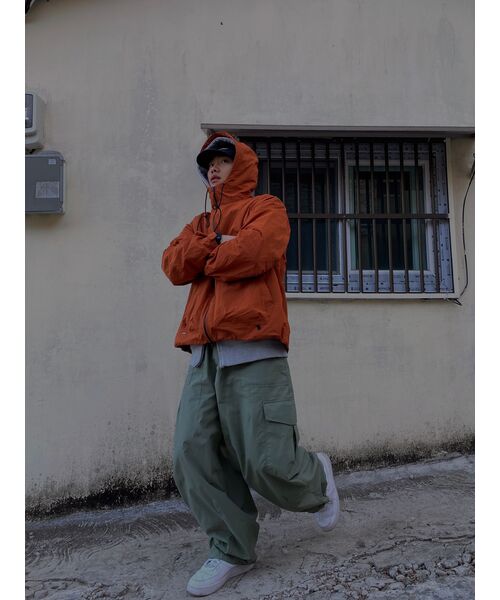 FRIZMWORKS(フリズムワークス)の「NYLON CARGO BALLOON PANTS _ OLIVE(その他パンツ・メンズ・その他・MEDIUM/LARGE/X-LARGE/SMALL)」の6枚目の写真