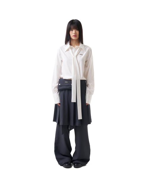 IUGAMAKARAS(イウガマカラス)の「Belted Bag Pleats Midi Skirt (Dark Gray)(スカート・レディース・その他・2/1)」の4枚目の写真