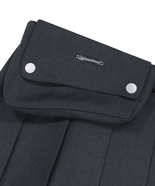 IUGAMAKARAS(イウガマカラス)の「Belted Bag Pleats Midi Skirt (Dark Gray)(スカート・レディース・その他・2/1)」の8枚目の写真
