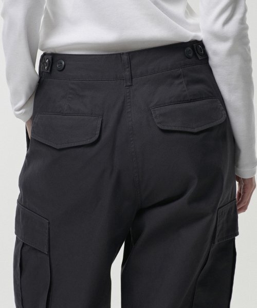 MUSINSA STANDARD WOMAN（ムシンサスタンダードウーマン）の「ウィメンズワイドカーゴパンツ[ダークグレー]（その他パンツ・レディース・その他・24/25/26/27/28/29/30）」の11枚目の写真