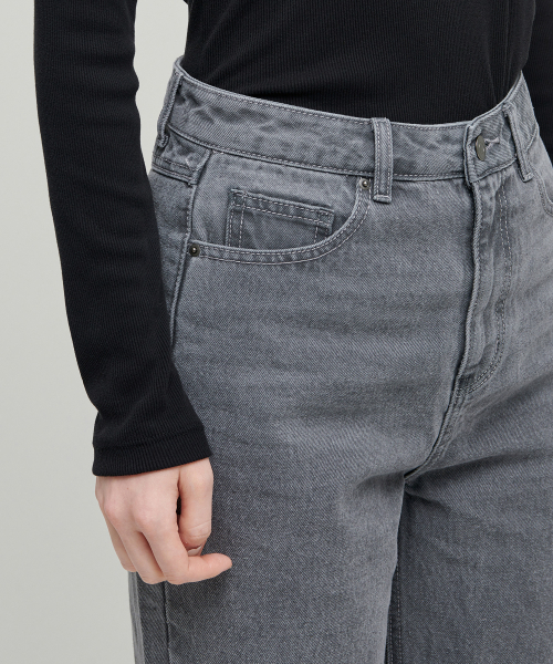MUSINSA STANDARD WOMAN（ムシンサスタンダードウーマン）の「ウィメンズスラッシュルーズストレートデニムパンツ[グレー]（デニムパンツ・レディース・その他・30/24/25/26/27/28/29）」の5枚目の写真