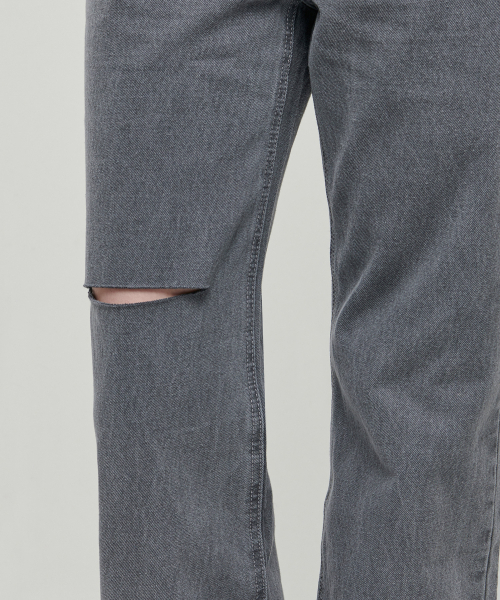 MUSINSA STANDARD WOMAN（ムシンサスタンダードウーマン）の「ウィメンズスラッシュルーズストレートデニムパンツ[グレー]（デニムパンツ・レディース・その他・30/24/25/26/27/28/29）」の6枚目の写真