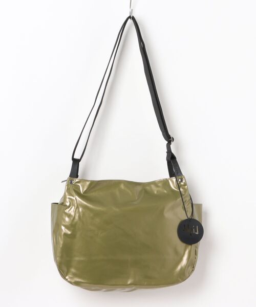 Jack Gomme(ジャックゴム)の「【JACK GOMME】ショルダーバッグ メッセンジャー MAEL(ショルダーバッグ・レディース・ブラック/シルバー/モカ/アイボリー/オリーブ/インディゴブルー/ワインレッド・FREE)」の9枚目の写真