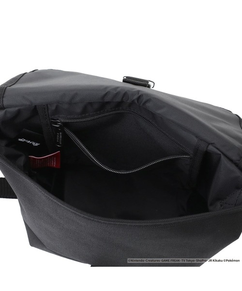 Manhattan Portage（マンハッタンポーテージ）の「Manhattan Portage/マンハッタンポーテージ ショルダーバック "ポケモン" NYLON MESSENGER BAG (XXS) FZP Pokemon 25 ZA MP1603FZPPKMNZA（ショルダーバッグ・メンズ・ブラック×レッド・FREE）」の13枚目の写真