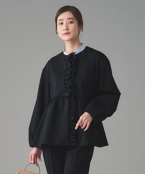 UNITED ARROWS（ユナイテッドアローズ）の「SPONGY フリル ペプラム ジャケット（ノーカラージャケット・レディース・オフホワイト/ブラック/ネイビー・38/36）」の3枚目の写真