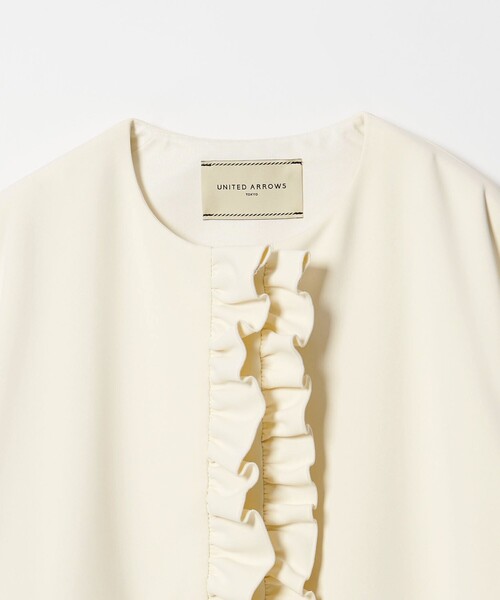 UNITED ARROWS（ユナイテッドアローズ）の「SPONGY フリル ペプラム ジャケット（ノーカラージャケット・レディース・オフホワイト/ブラック/ネイビー・38/36）」の21枚目の写真