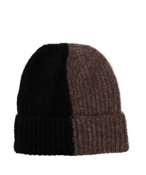 VitaFelice（ヴィータフェリーチェ）の「バイカラーケーブル編みニット