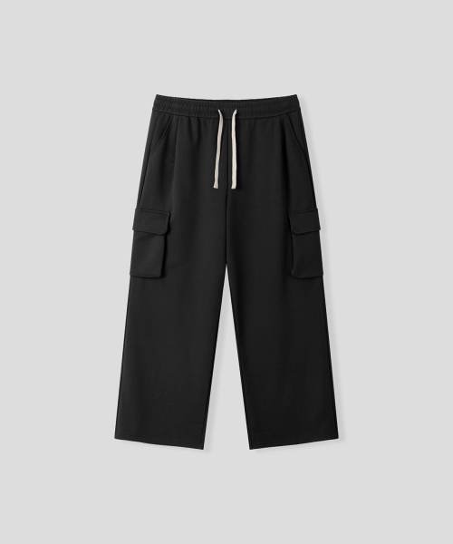 BLACK MOMENT（ブラックモーメント）の「エッセンシャルカーゴスウェットパンツ[ブラック]（スウェットパンツ・メンズ・ブラック・SMALL/MEDIUM/LARGE）」の2枚目の写真