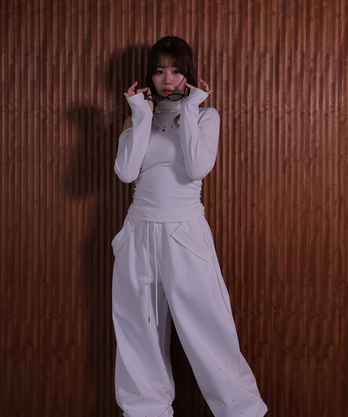 M DOLLY(エムドリー)の「*M DOLLY original* bijou luna loose pants/ビジュールナルーズパンツ(その他パンツ・レディース・ホワイト/ブラック・FREE)」の4枚目の写真