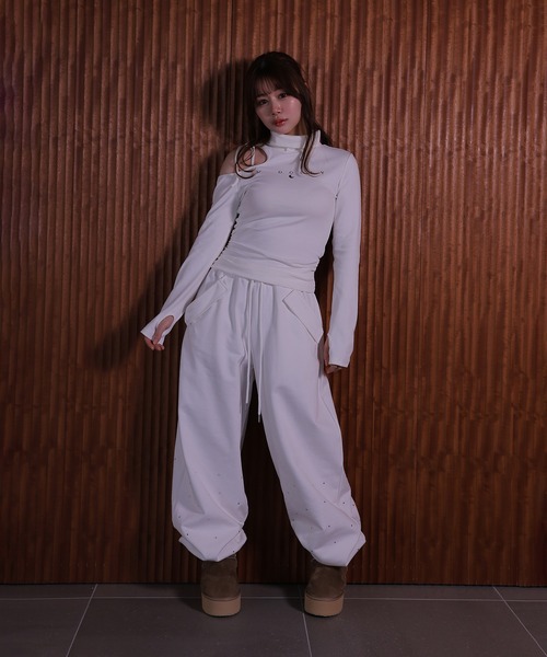 M DOLLY(エムドリー)の「*M DOLLY original* bijou luna loose pants/ビジュールナルーズパンツ(その他パンツ・レディース・ホワイト/ブラック・FREE)」の6枚目の写真