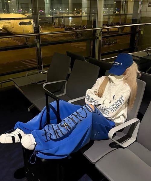 Ressaca（レサーカ）の「ワイドシルエットダメージ加工スウェットパンツ（スウェットパンツ・レディース・ブルー/レッド・M/L）」の13枚目の写真