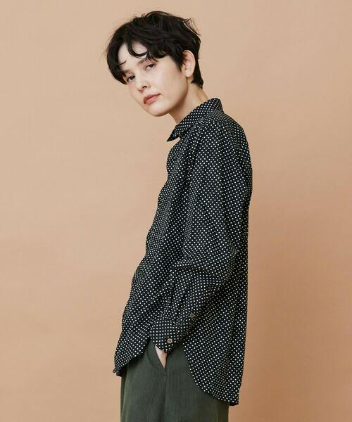 FRAPBOIS（フラボア）の「ニュースカラシャツ（シャツ/ブラウス・レディース・ブラック/ホワイト・1/2）」の14枚目の写真
