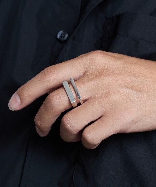 XOLO JEWELRY/ショロジュエリー] DIFFERENT WIDTH RING WITH HAIR LINE