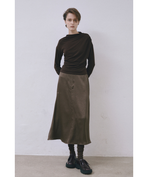 MIDNLOW(ミッドアンドロー)の「Mock Neck Draped T-shirts (Brown)(Tシャツ/カットソー・レディース・その他・FREE)」の3枚目の写真
