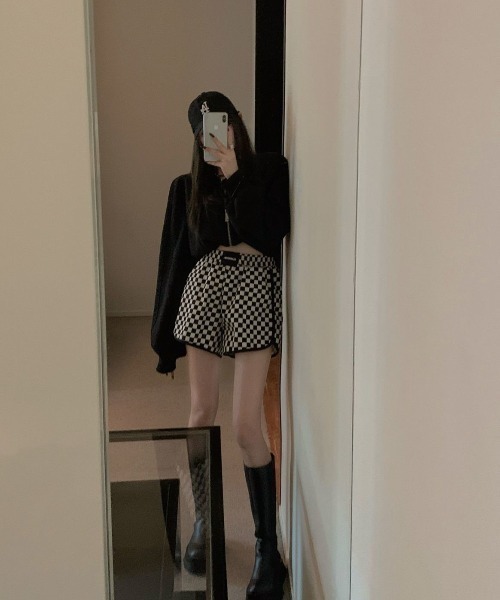 pyornim（ピョルニム）の「チェッカー柄 パイピングルームショーツ パジャマ　ショート（その他パンツ・レディース・ホワイト/ブラック・M/L）」の8枚目の写真