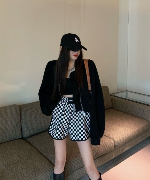 pyornim（ピョルニム）の「チェッカー柄 パイピングルームショーツ パジャマ　ショート（その他パンツ・レディース・ホワイト/ブラック・M/L）」の9枚目の写真