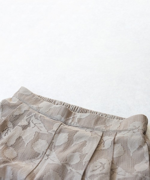 antiqua(アンティカ)の「花柄レース ワイドパンツ(その他パンツ・レディース・ベージュ/ブラック・LARGE/MEDIUM)」の18枚目の写真