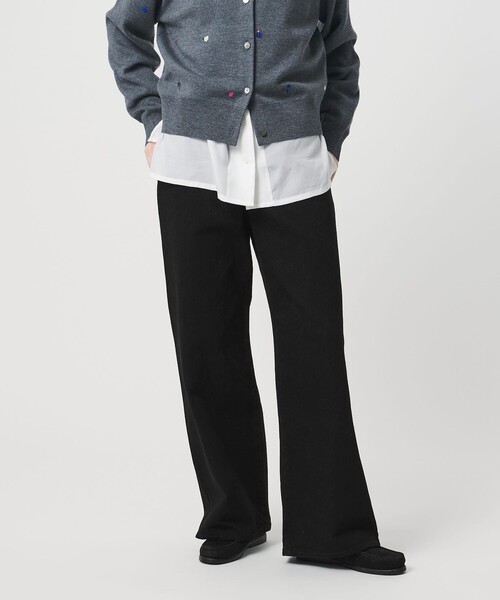 UNITED ARROWS(ユナイテッドアローズ)の「ルーズ ストレート デニムパンツ(デニムパンツ・レディース・ライトブルー/ホワイト/ベージュ/ブラック・36/34/38)」の3枚目の写真