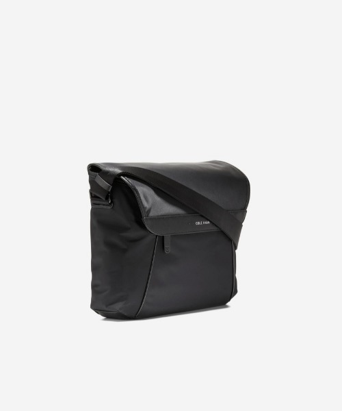 COLE HAAN(コールハーン)の「カールソン フラップ メッセンジャー mens(ビジネスバッグ・メンズ・ブラック・OSFA)」の3枚目の写真