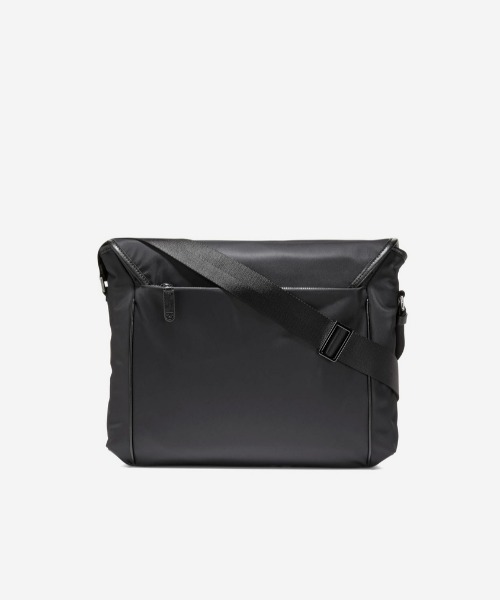 COLE HAAN(コールハーン)の「カールソン フラップ メッセンジャー mens(ビジネスバッグ・メンズ・ブラック・OSFA)」の2枚目の写真