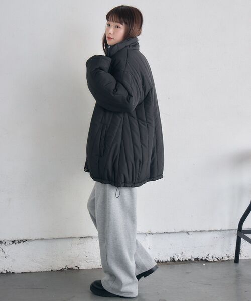 RETRO GIRL(レトロガール)の「中綿キルティングJK(ダウンジャケット/コート・レディース・ブラック/ナチュラル/グリーン・FREE)」の22枚目の写真