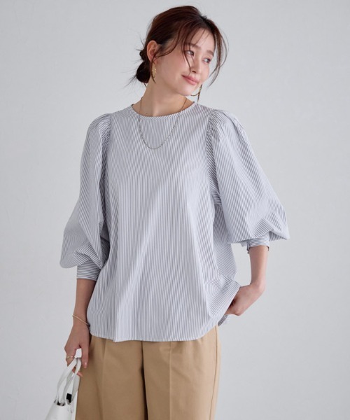 Pierrot(ピエロ)の「ボリュームスリーブ柄ブラウス(シャツ/ブラウス・レディース・ホワイト系その他/グレー系その他/ブラック系その他・L/M/S)」の17枚目の写真