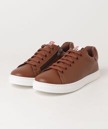 DIESEL（ディーゼル）の「DIESEL（ディーゼル）Kids & Junior ワンポイントブランドロゴスニーカー（スニーカー）」