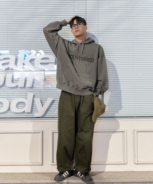 THE MILE(ザマイル)の「オクトバースブレンチスウェットフードGREY(パーカー・メンズ・その他・S/M/L/XL)」の3枚目の写真