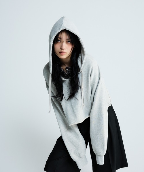 JEANASIS（ジーナシス）の「キーネックショートウラケフーディ/647630（パーカー・レディース・ブラック/ブルー系その他/グレー・FREE）」の9枚目の写真