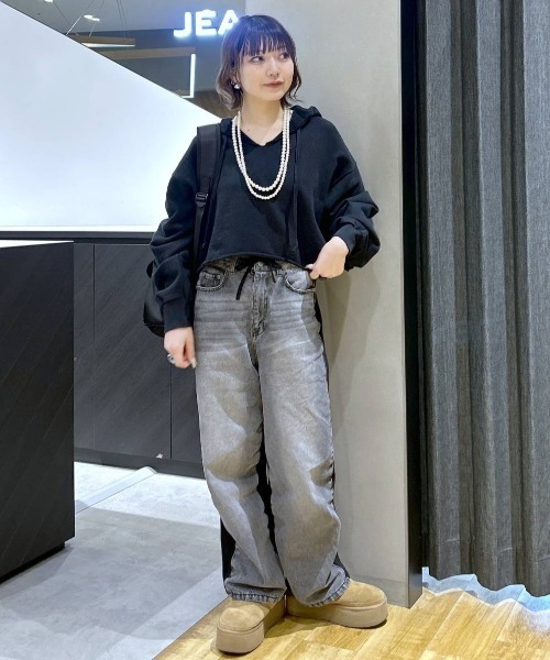 JEANASIS（ジーナシス）の「キーネックショートウラケフーディ/647630（パーカー・レディース・ブラック/ブルー系その他/グレー・FREE）」の11枚目の写真