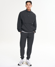 LAZYBEE（レイジービー）の「[SET] エアライトストレッチウィンドブレーカーアノラックジャケットセット + ランニングジョガーパンツセット M チャコール（セットアップ）」