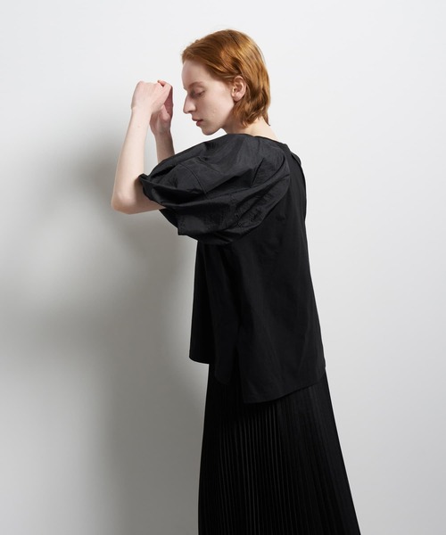 LANVIN en Bleu(ランバンオンブルー)の「コクーンスリーブコンビカットソー(Tシャツ/カットソー・レディース・ネイビー/オフホワイト/ベージュ/ブラック・38)」の10枚目の写真