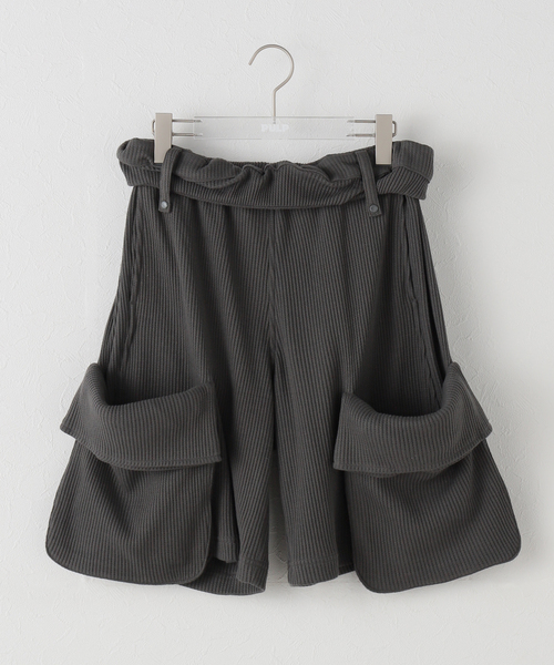OPEN Yy（オープンワイワイ）の「【Geek Office / ギークオフィス】OPEN YY / ROLLED WAIST WAFFLE CARGO SHORTS（その他パンツ・レディース・ブラック・SMALL）」の4枚目の写真