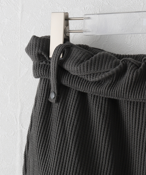 OPEN Yy（オープンワイワイ）の「【Geek Office / ギークオフィス】OPEN YY / ROLLED WAIST WAFFLE CARGO SHORTS（その他パンツ・レディース・ブラック・SMALL）」の8枚目の写真