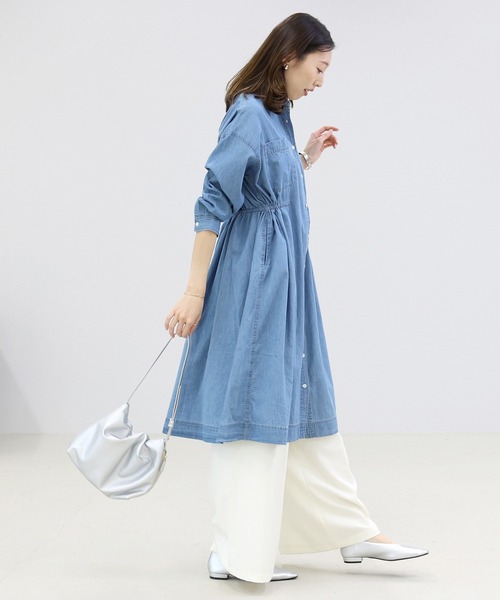 Aletta vita(アレッタビータ)の「4.5ozドロストデニムシャツワンピース(シャツワンピース・レディース・インディゴブルー/ブルー・FREE)」の22枚目の写真