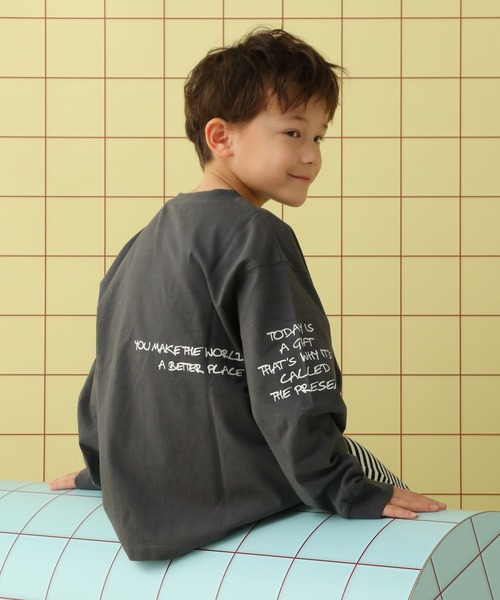 LEPSIM（レプシィム）の「【KIDS】アソートグラフィック長袖T　645010（Tシャツ/カットソー・キッズ・ホワイト/チャコールグレー・120/130/140）」の2枚目の写真
