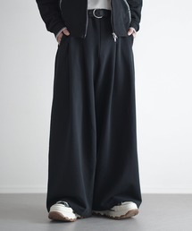 ROCHEM（ローシェン）の「ディープタックワイドスウェットパンツ（スウェットパンツ）」