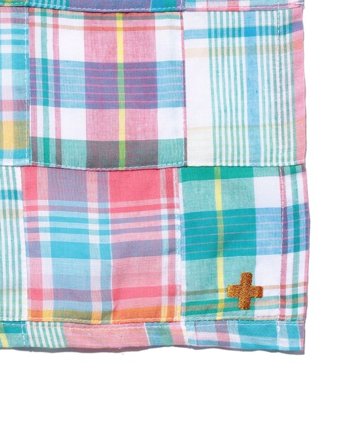 BEAMS PLUS（ビームスプラス）の「Stole Patch Works Madras（マフラー・メンズ・ネイビー/ピンク/ブラウン・ONE SIZE）」の14枚目の写真