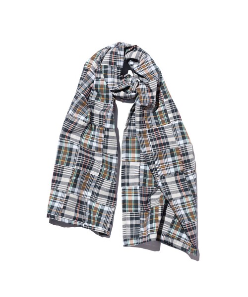 BEAMS PLUS（ビームスプラス）の「Stole Patch Works Madras（マフラー・メンズ・ネイビー/ピンク/ブラウン・ONE SIZE）」の18枚目の写真