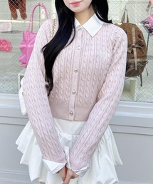 シャツレイヤード風ケーブルニット