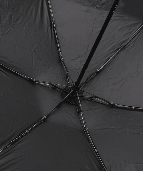 TOCCA(トッカ)の「CHECKER CLOVER MINI UMBRELLA ミニサイズ折り畳み傘(折りたたみ傘・レディース・ベージュ系・F)」の10枚目の写真