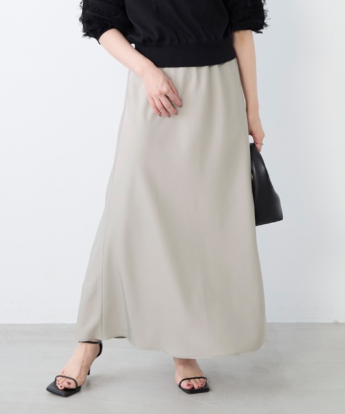 MICA&DEAL（マイカ＆ディール）の「バイアスイージースロングスカート（スカート・レディース・ブラウン/グレイッシュベージュ/ブラック・FREE）」の3枚目の写真