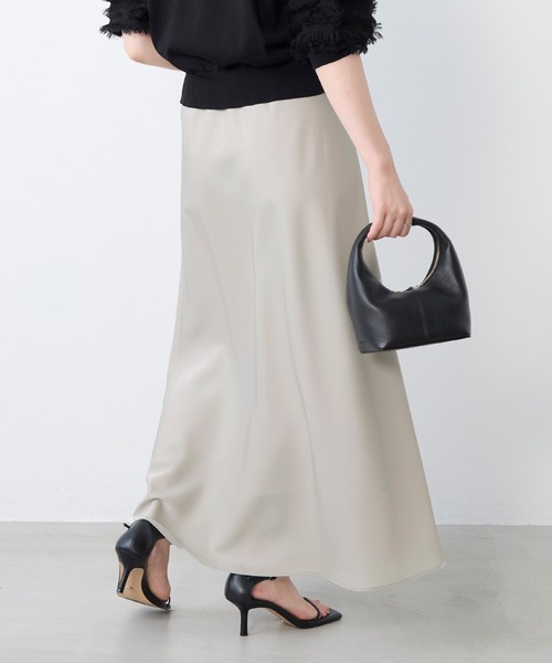 MICA&DEAL（マイカ＆ディール）の「バイアスイージースロングスカート（スカート・レディース・ブラウン/グレイッシュベージュ/ブラック・FREE）」の15枚目の写真