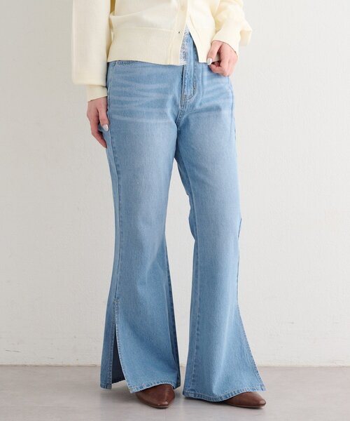Kastane（カスタネ）の「【一部店舗限定/3サイズ展開/低身長サイズ/高身長サイズ/セットアップ対応】B サイドスリットフレアデニム（デニムパンツ・レディース・ブルー/サックスブルー/ブラック・0/2/1）」の5枚目の写真