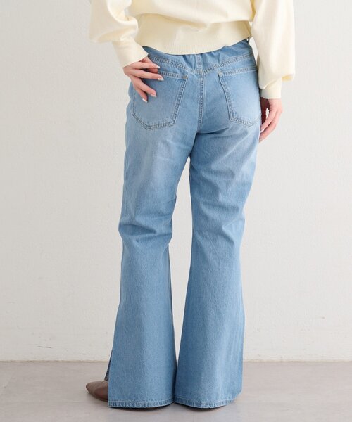 Kastane（カスタネ）の「【一部店舗限定/3サイズ展開/低身長サイズ/高身長サイズ/セットアップ対応】B サイドスリットフレアデニム（デニムパンツ・レディース・ブルー/サックスブルー/ブラック・0/2/1）」の7枚目の写真