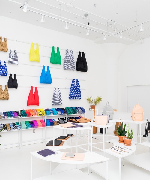 BAGGU（バグー）の「STANDARD BAGGU 622.ベイビーシープ（エコバッグ/サブバッグ・レディース・ピンク・FREE）」の5枚目の写真