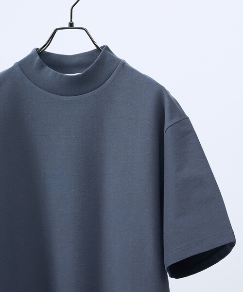 ABAHOUSE(アバハウス)の「【接触冷感】モックネック Tシャツ / COVEROSS(R)(Tシャツ/カットソー・メンズ・ブラック/ホワイト/ネイビー/チャコールグレー・44/48/46)」の1枚目の写真